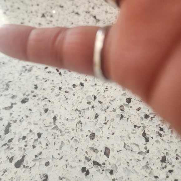 Elegant Silver 925 Women's Ring - Picture 4 of 9